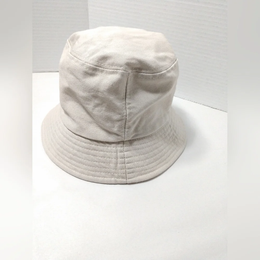 Bucket Hat Embroidered Letter P Beige Cotton Canvas Child Size
